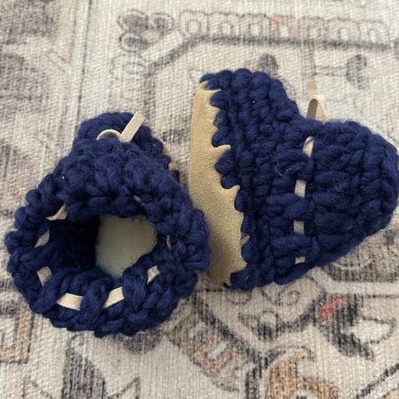 Beba Bean Sweater Moccs - Picture 3 of 3